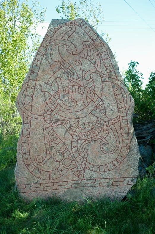 Runes written on runsten, rödaktig grovkornig granit. Date: V